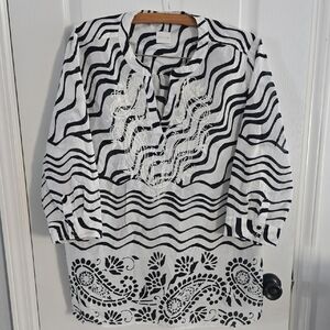 Chico's Monochrome Abstract Blouse